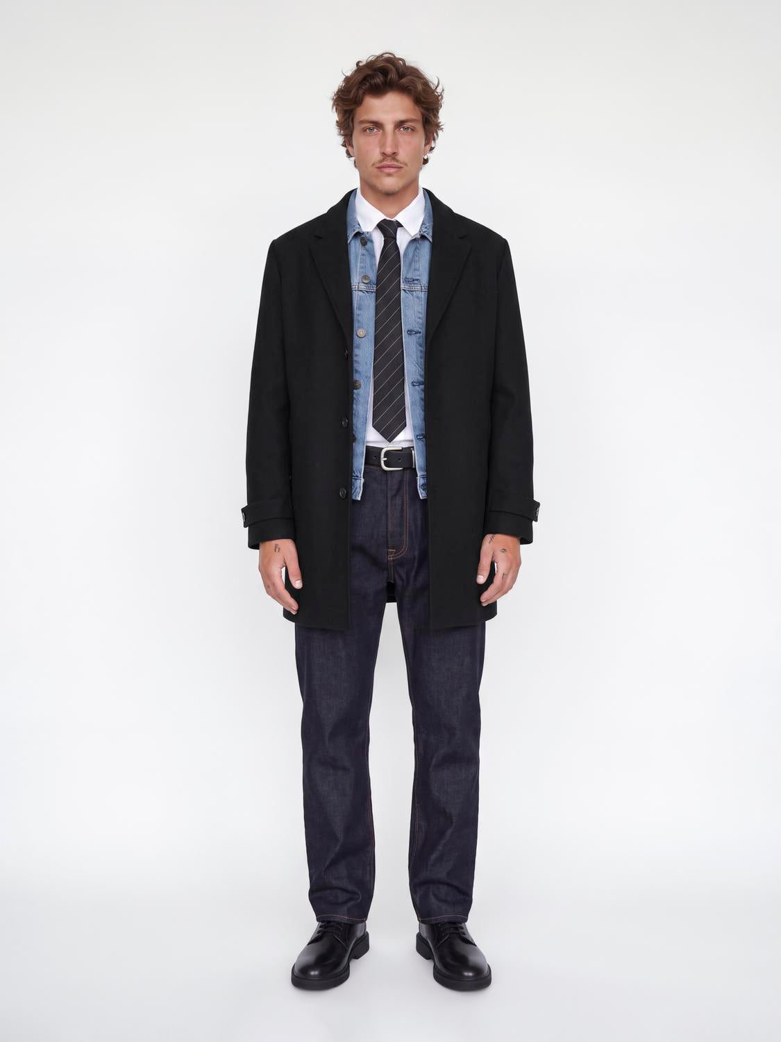 model_shot-front_full